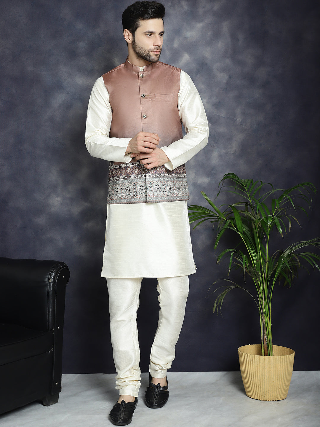 Men's Printed Nehru Jacket With Solid Kurta Pyjama - Taantav