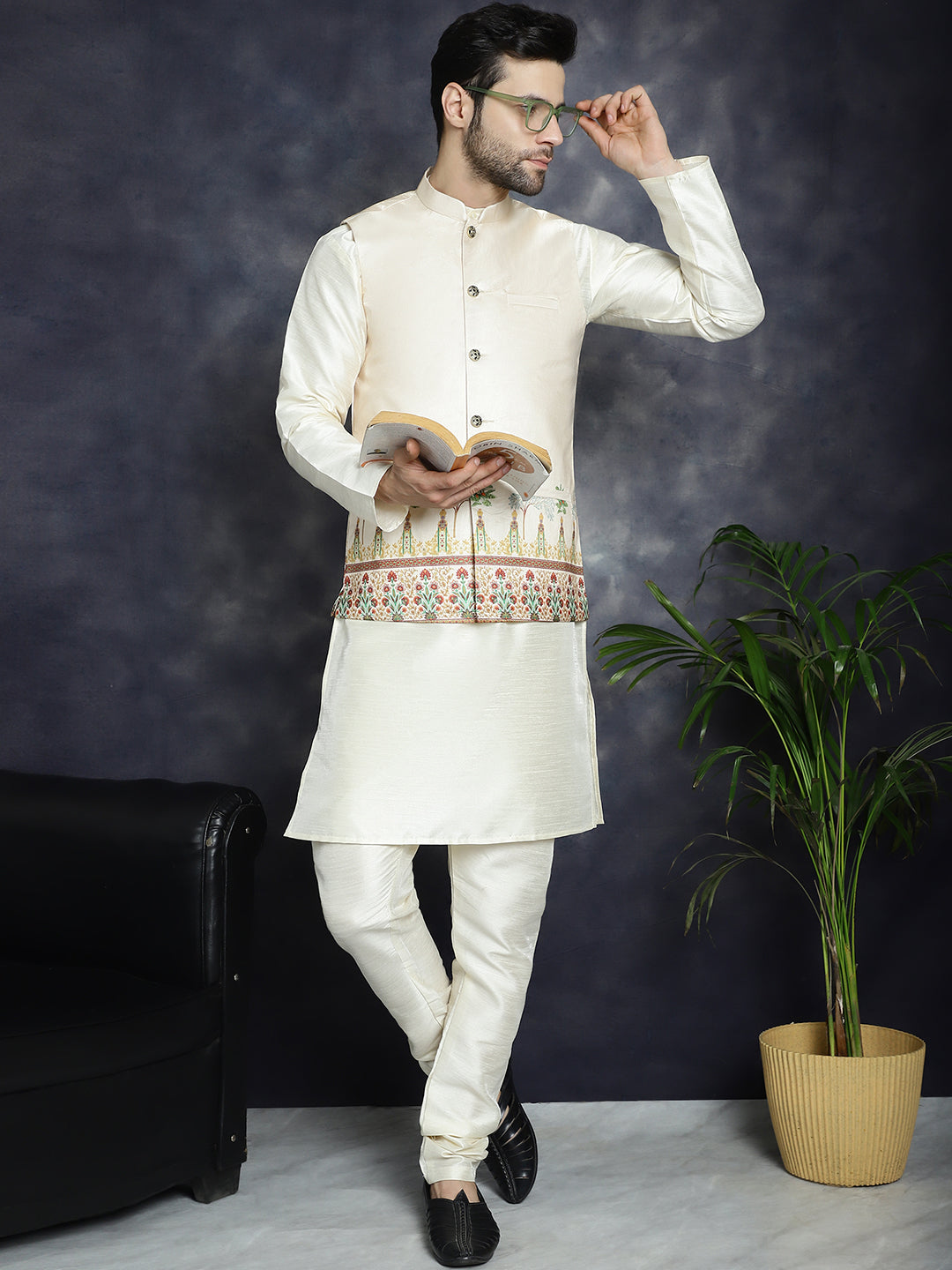 Men's Printed Nehru Jacket With Solid Kurta Pyjama - Taantav