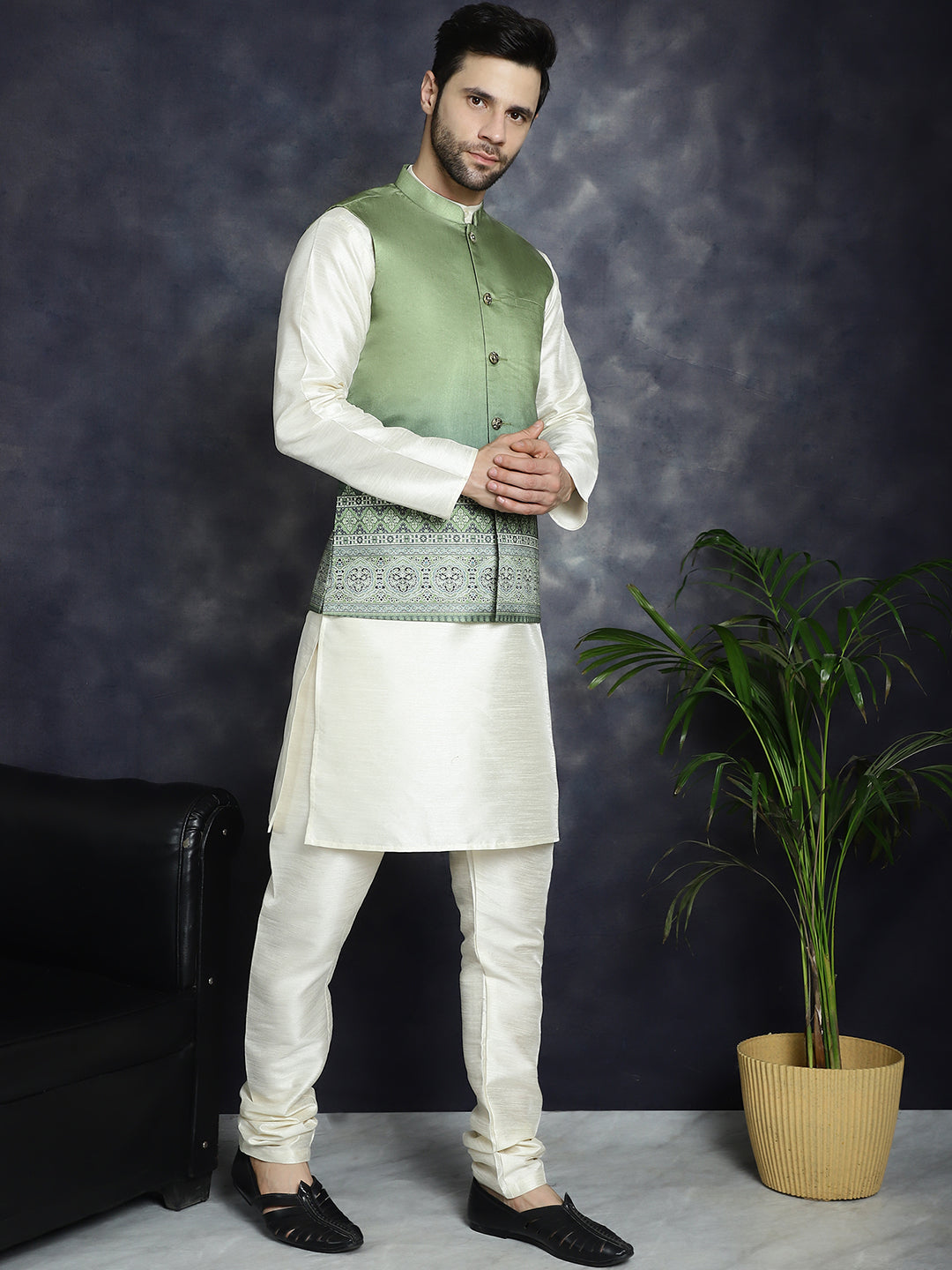 Men's Printed Nehru Jacket With Solid Kurta Pyjama - Taantav