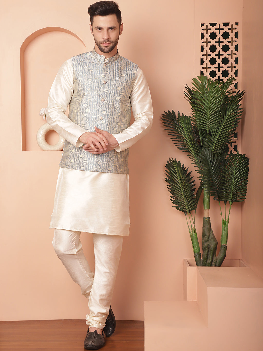 Men's Woven Design Nehru Jacket With Solid Kurta Pyjama - Taantav