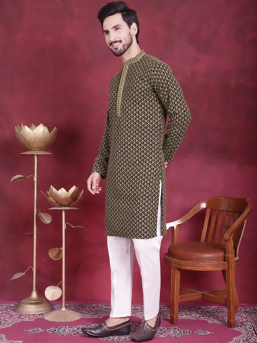 Men's Sequins Embroidered Kurta with Pyjama - Taantav