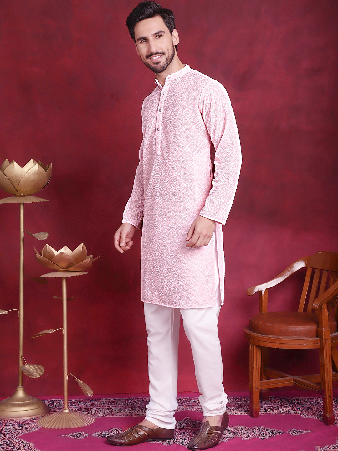 Men's Chikankari Embroidered Kurta with Pyjama - Taantav