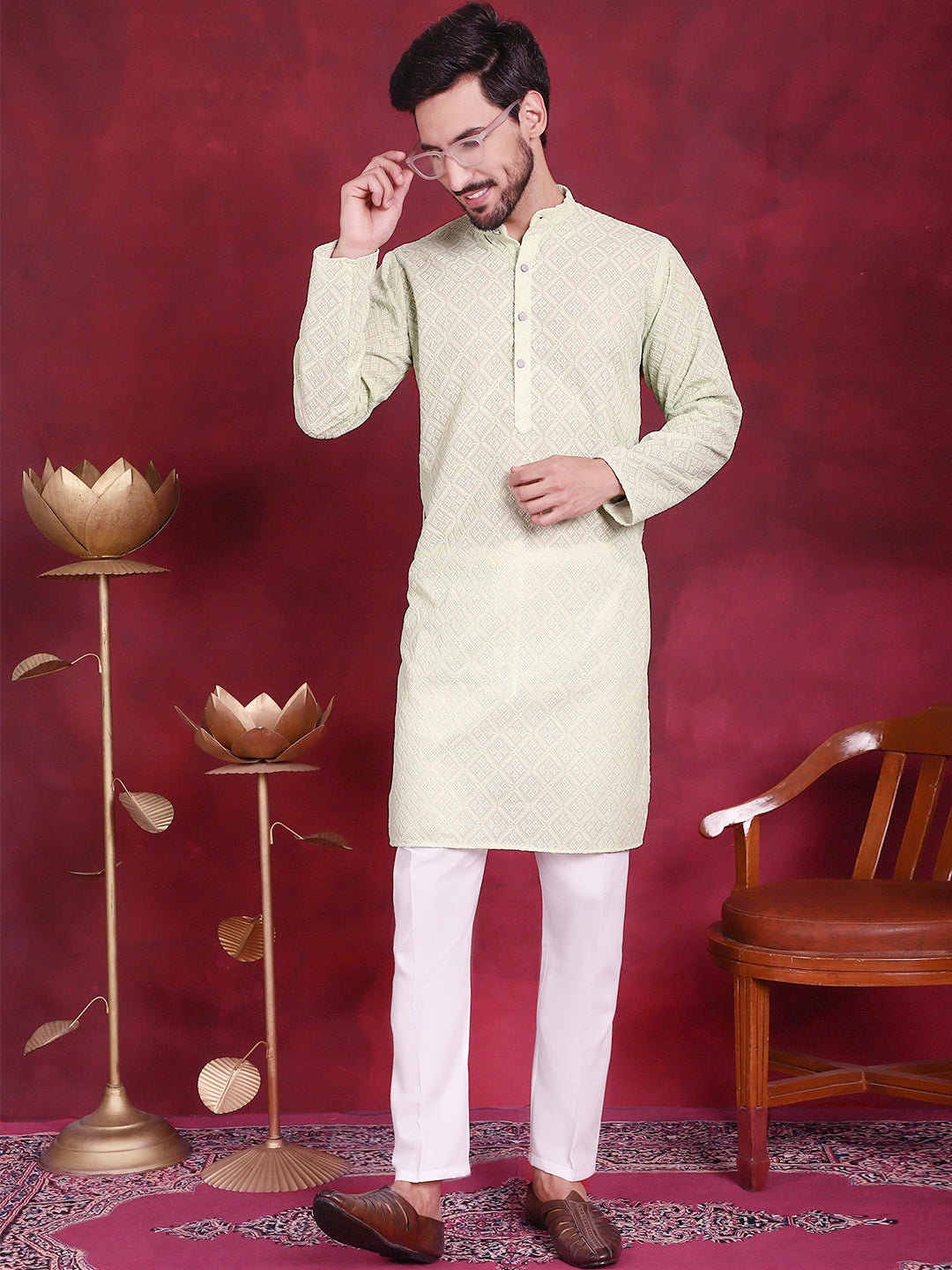 Men's Chikankari Embroidered Kurta with Pyjama - Taantav