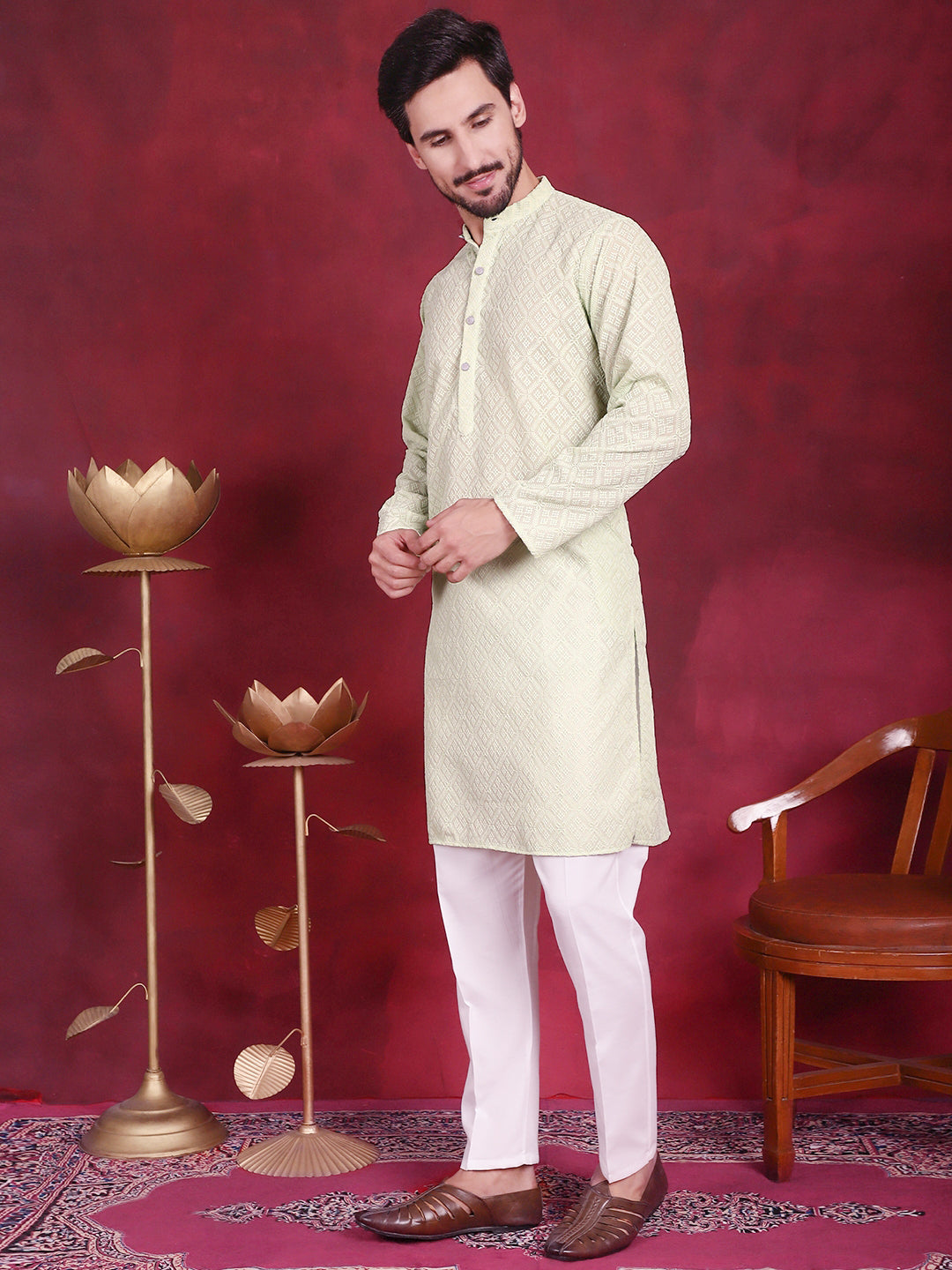 Men's Chikankari Embroidered Kurta with Pyjama - Taantav