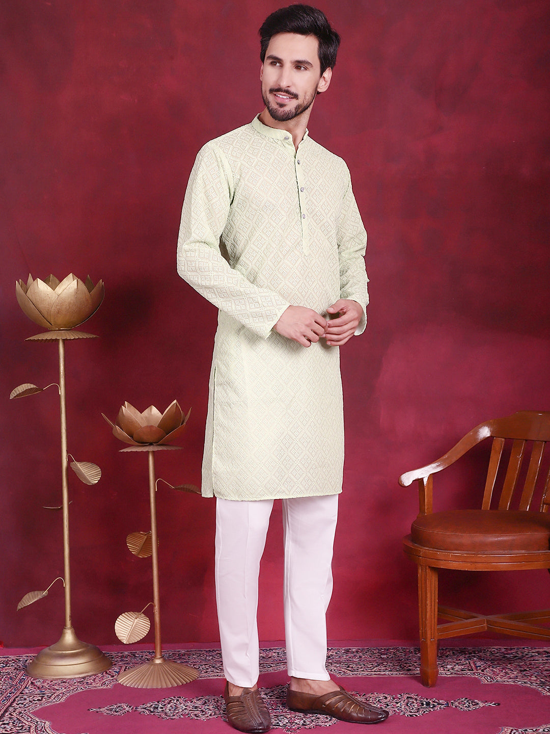 Men's Chikankari Embroidered Kurta with Pyjama - Taantav