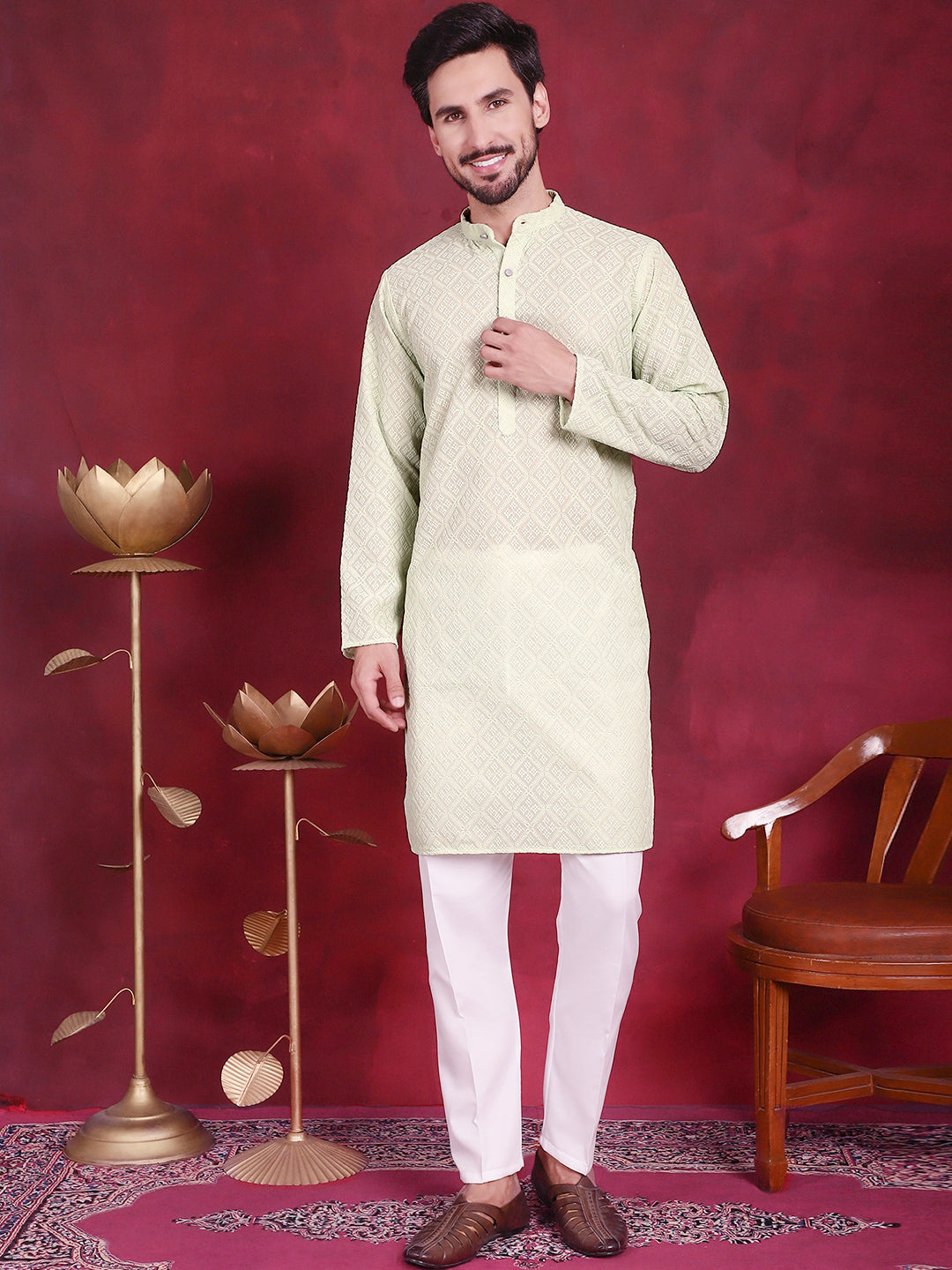 Men's Chikankari Embroidered Kurta with Pyjama - Taantav