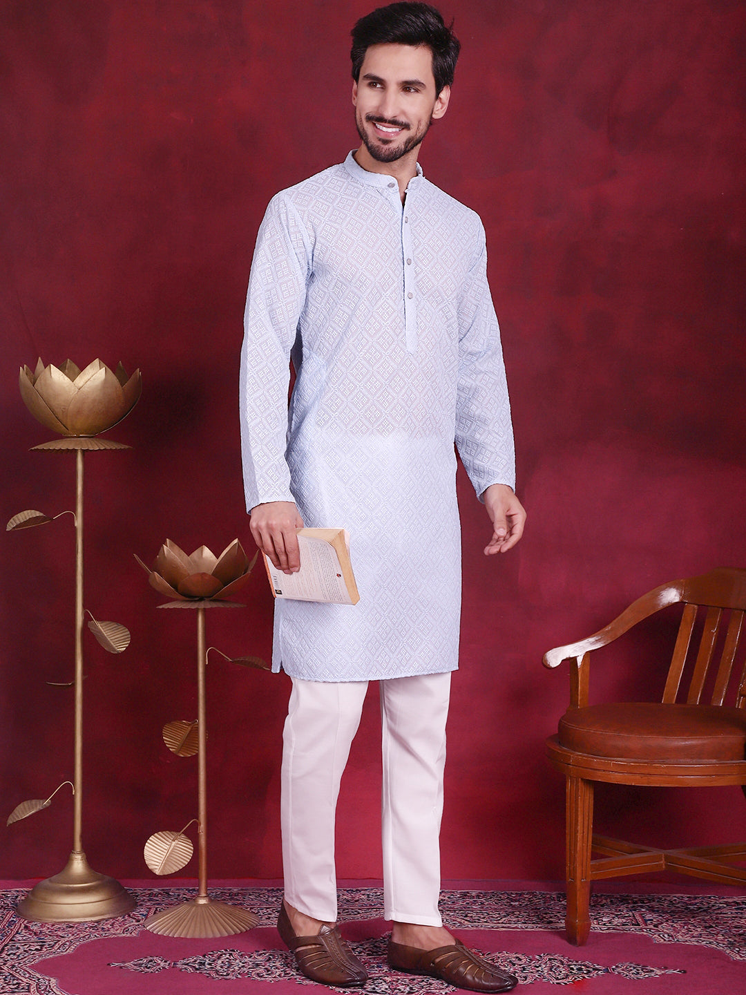 Men's Chikankari Embroidered Kurta with Pyjama - Taantav