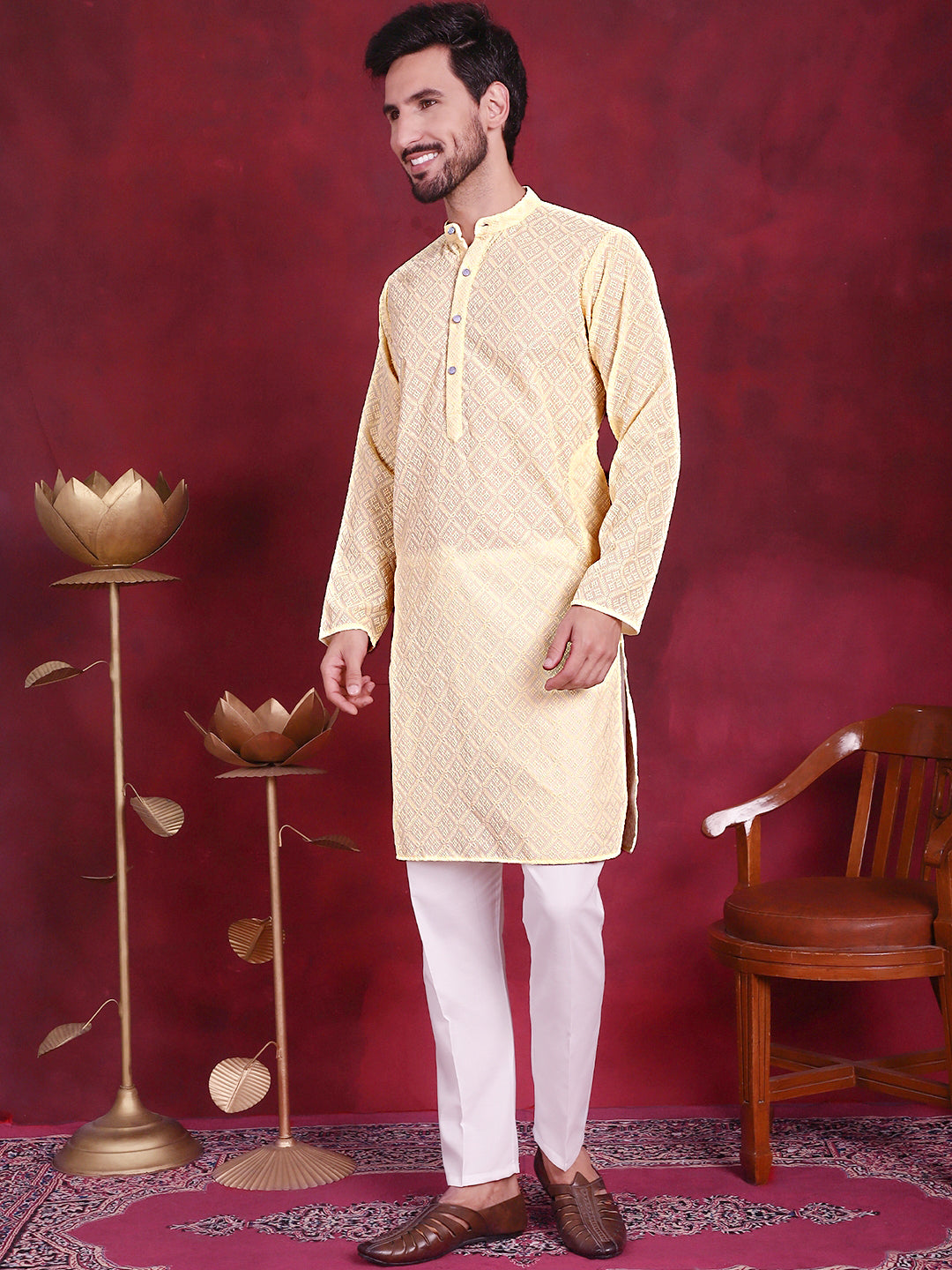 Men's Chikankari Embroidered Kurta with Pyjama - Taantav