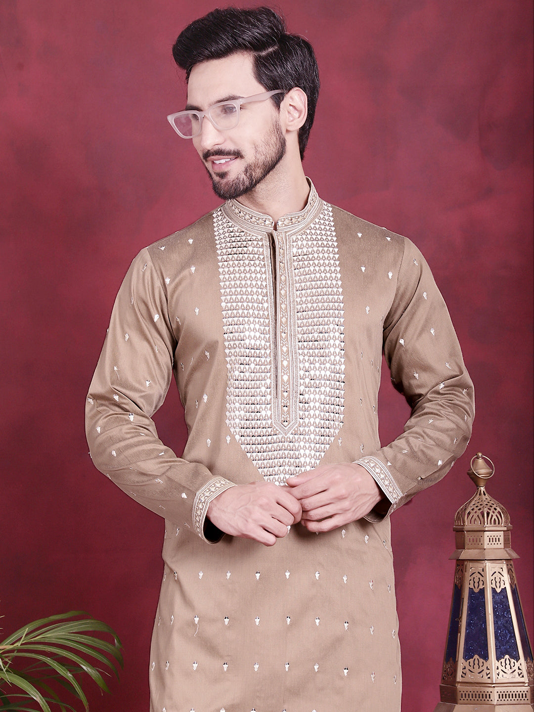 Men's Sequins Embroidered Kurta Pyjama Set - Taantav