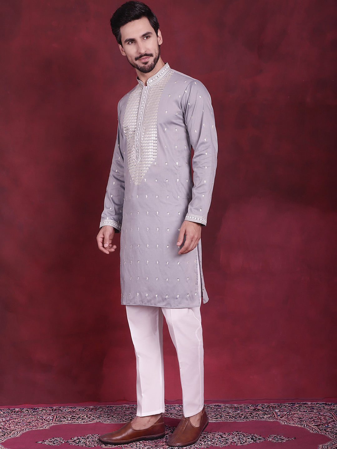 Men's Sequins Embroidered Kurta Pyjama Set - Taantav