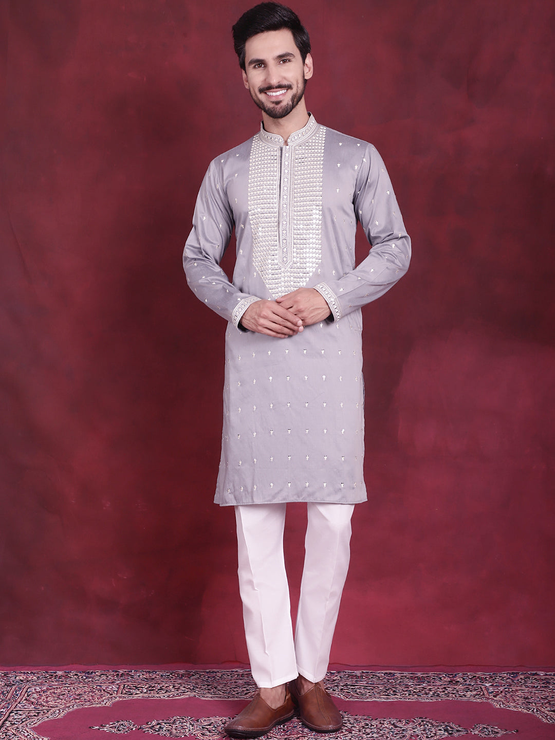 Men's Sequins Embroidered Kurta Pyjama Set - Taantav