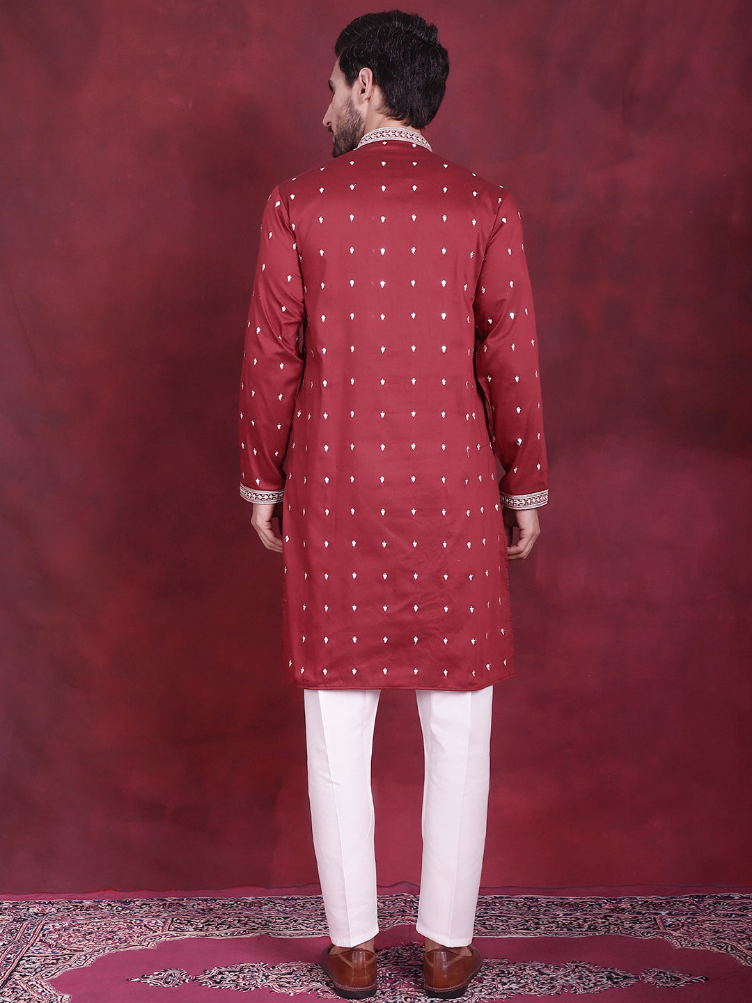 Men's Sequins Embroidered Kurta Pyjama Set - Taantav