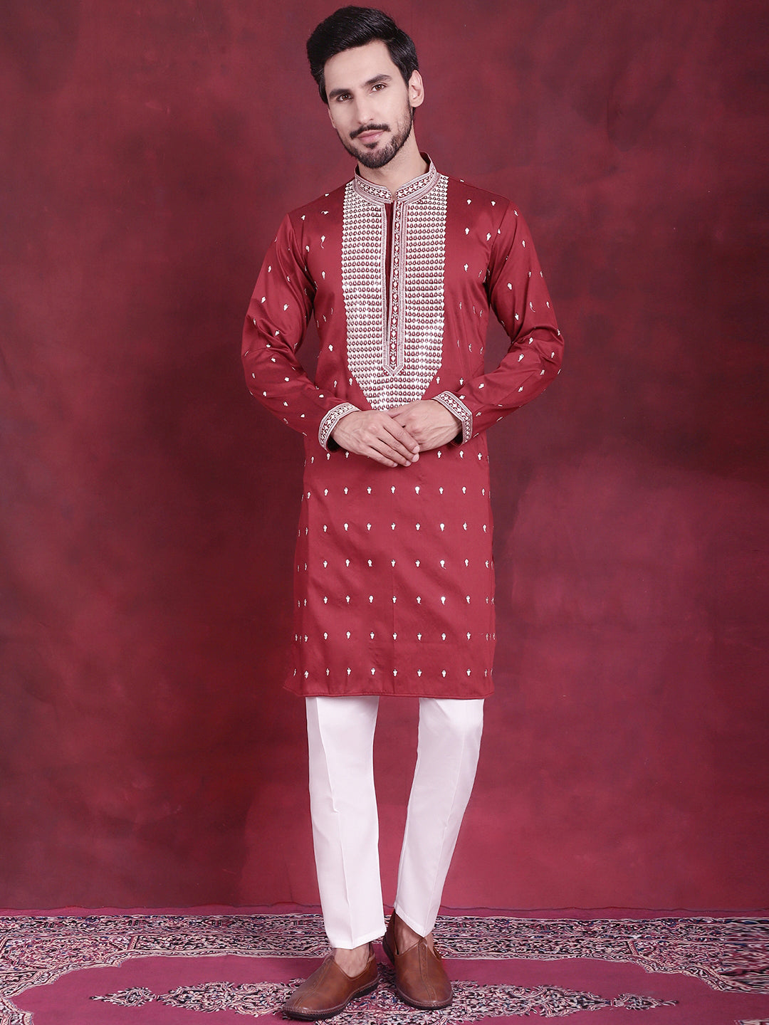 Men's Sequins Embroidered Kurta Pyjama Set - Taantav