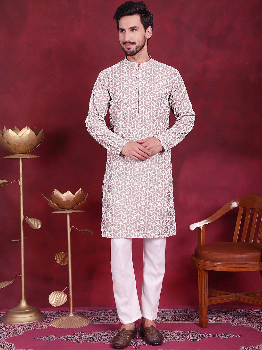 Men's Chikankari Embroidered Kurta Pyjama Set - Taantav