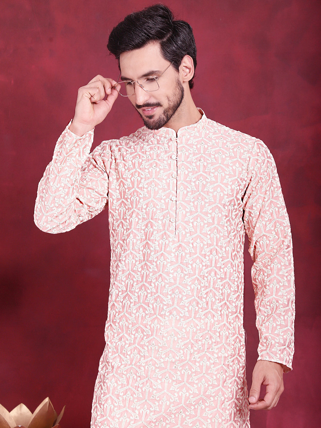 Men's Chikankari Embroidered Kurta Pyjama Set - Taantav