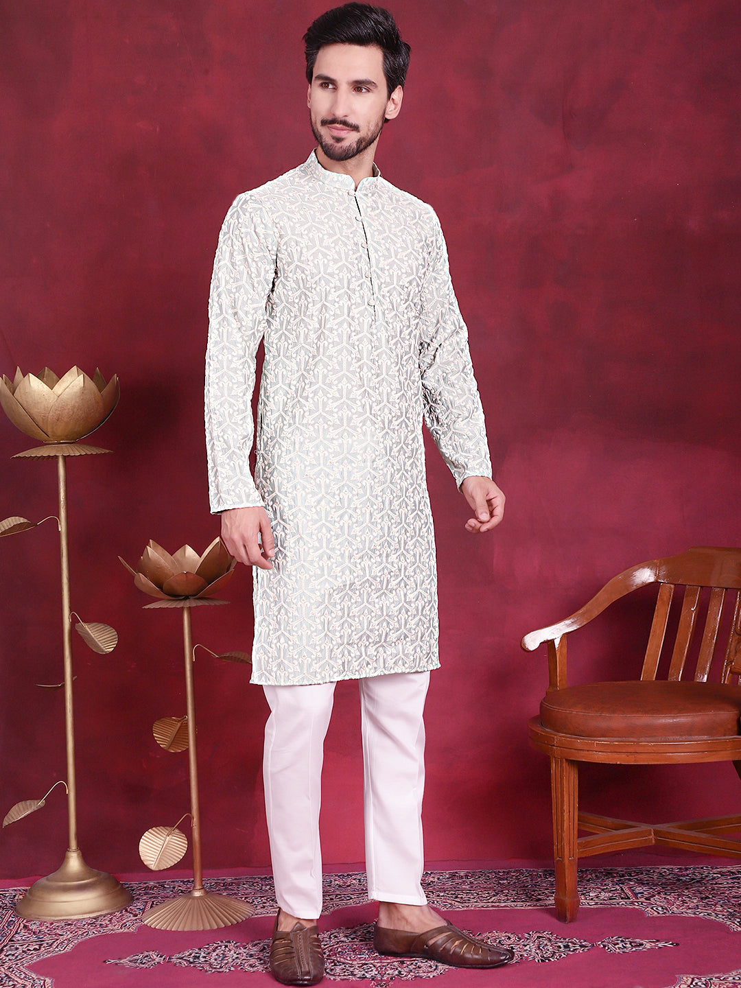 Men's Chikankari Embroidered Kurta Pyjama Set - Taantav