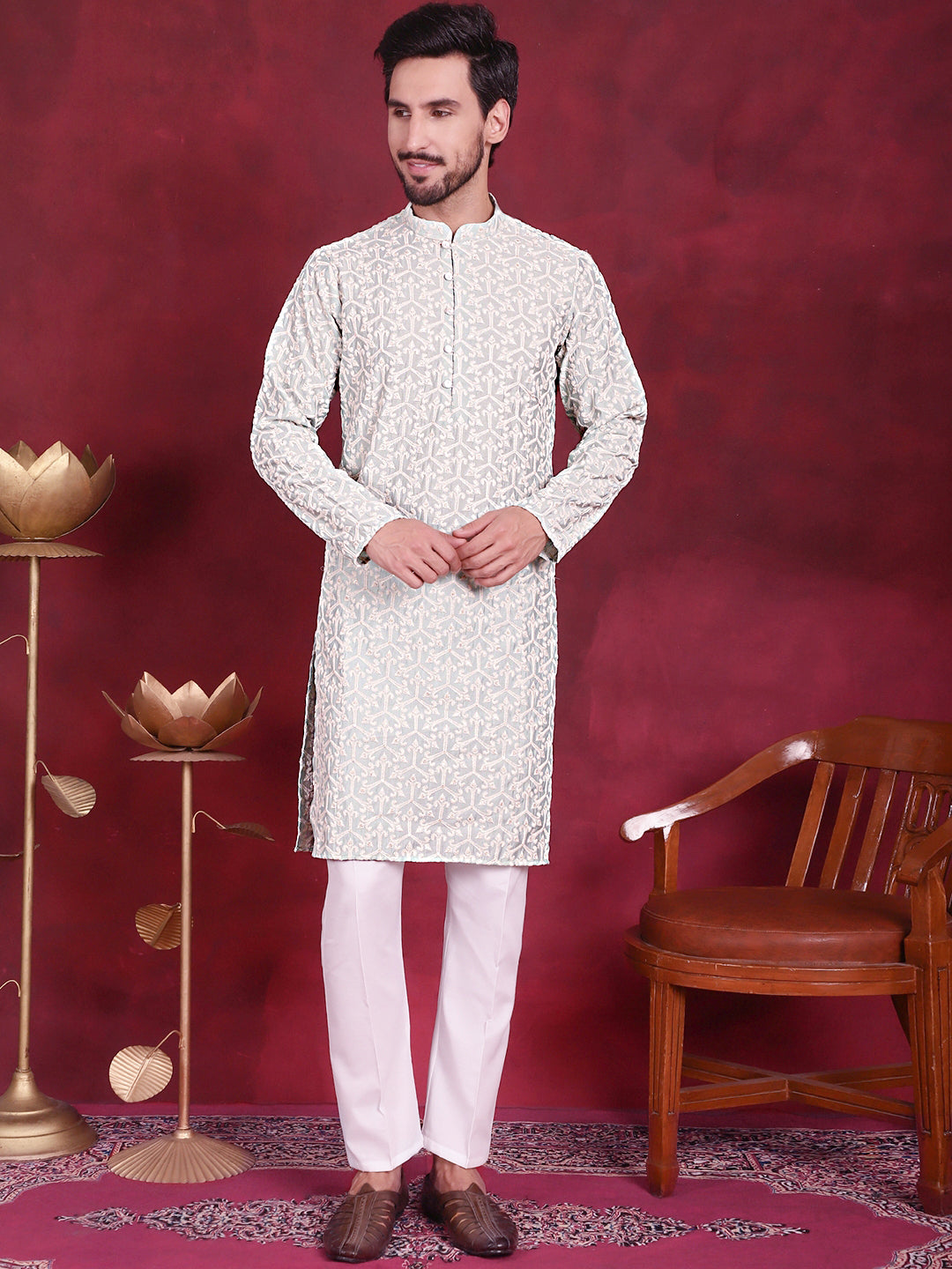 Men's Chikankari Embroidered Kurta Pyjama Set - Taantav