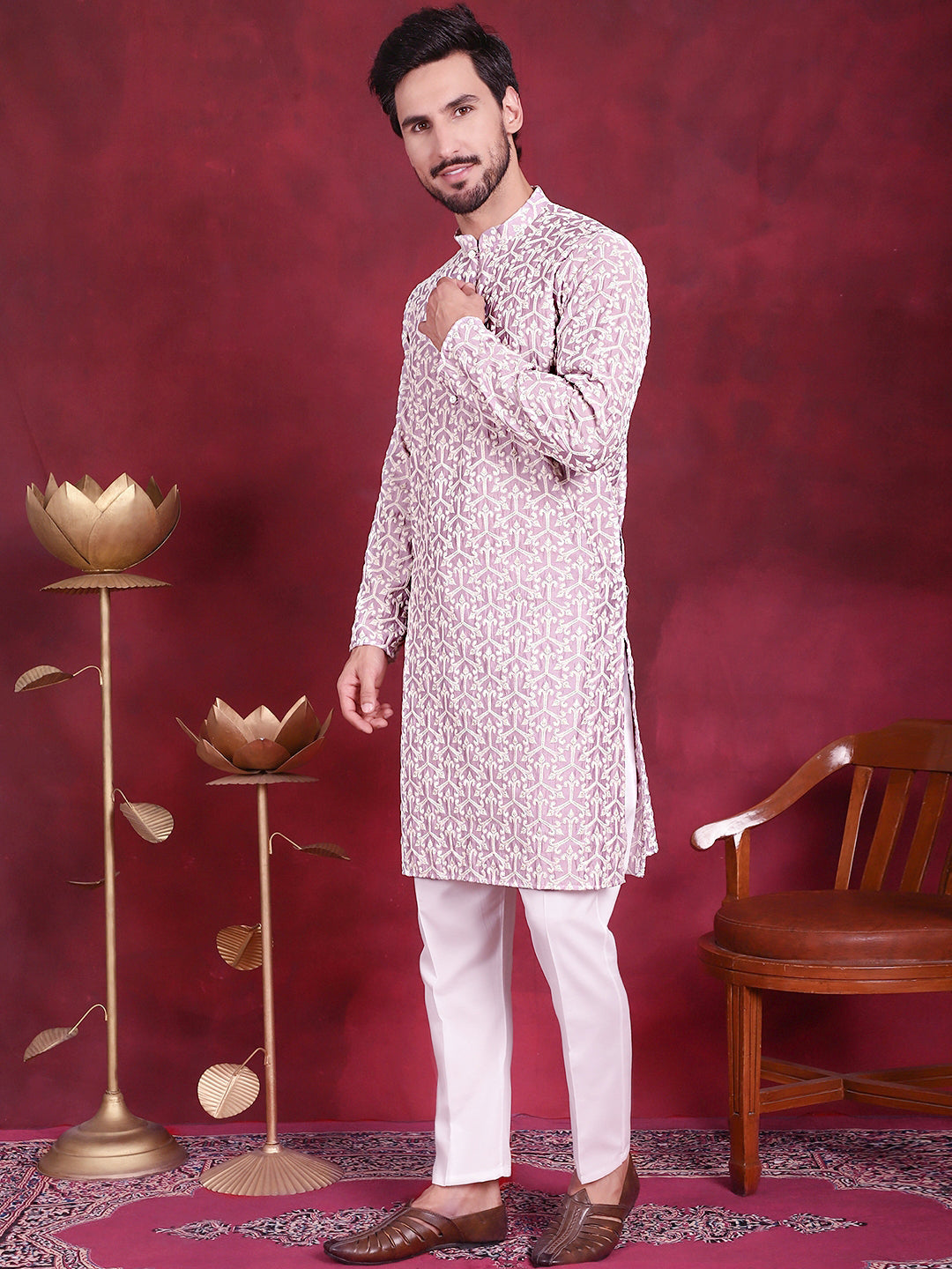 Men's Chikankari Embroidered Kurta Pyjama Set - Taantav