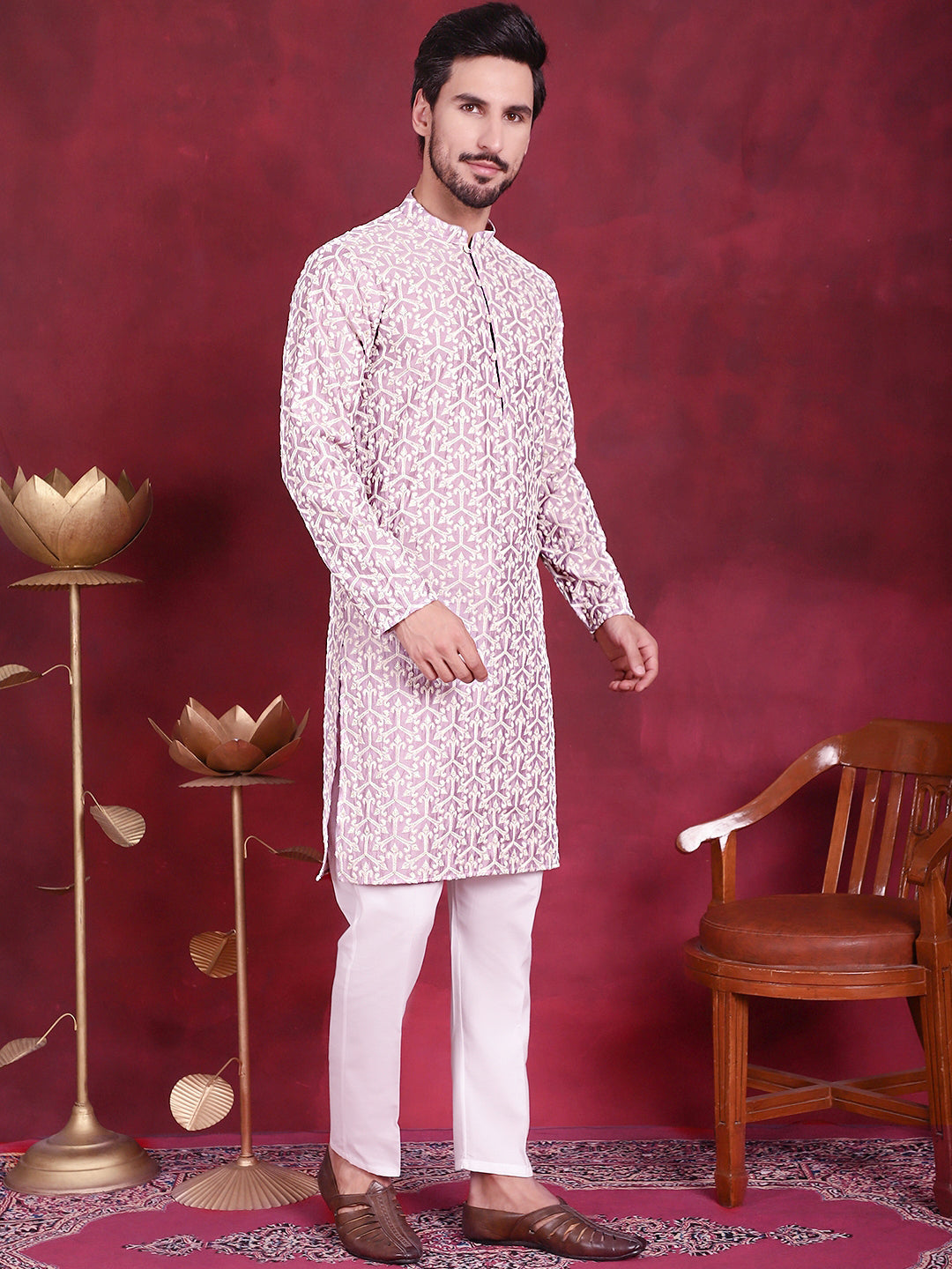 Men's Chikankari Embroidered Kurta Pyjama Set - Taantav