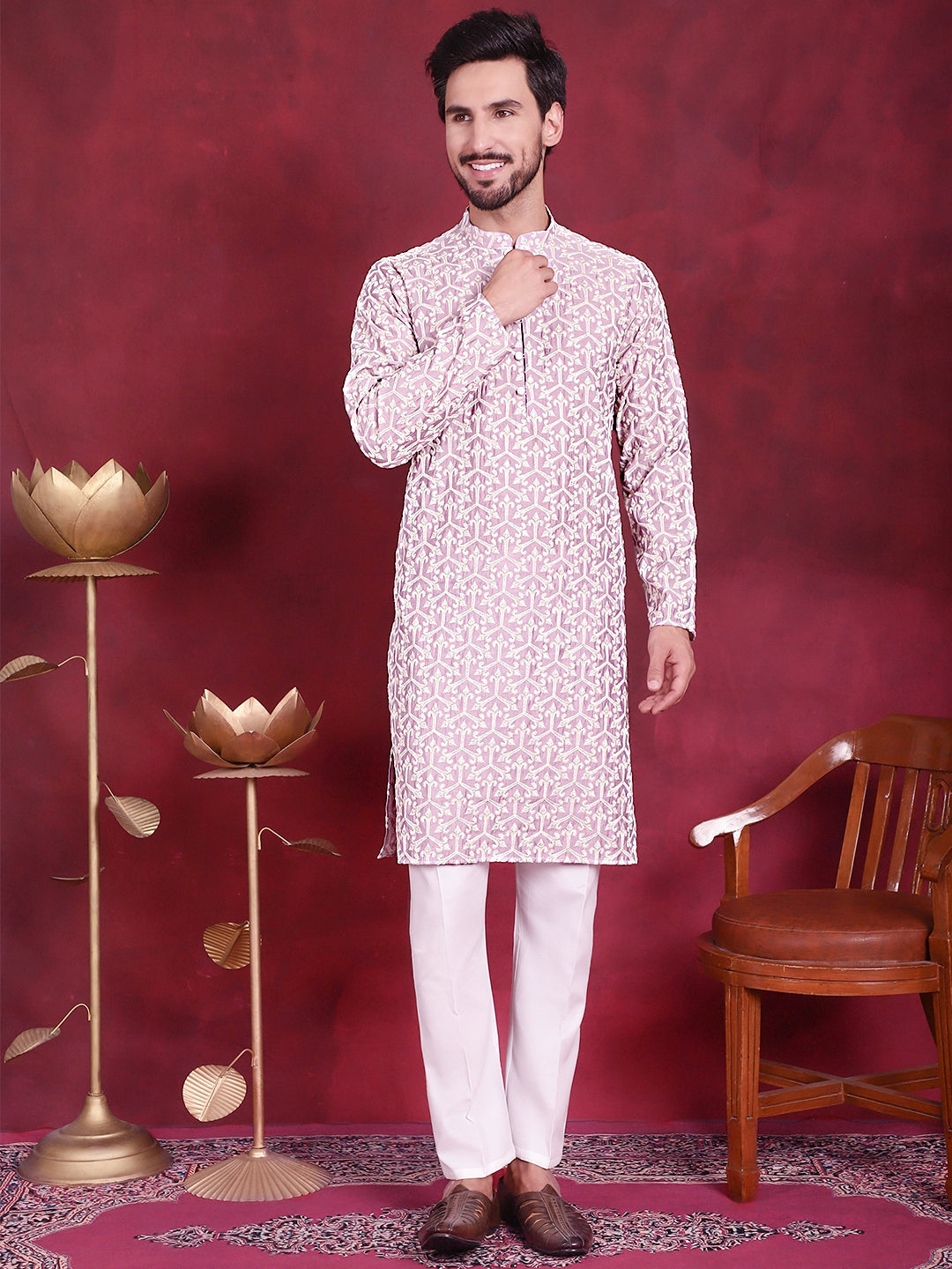 Men's Chikankari Embroidered Kurta Pyjama Set - Taantav