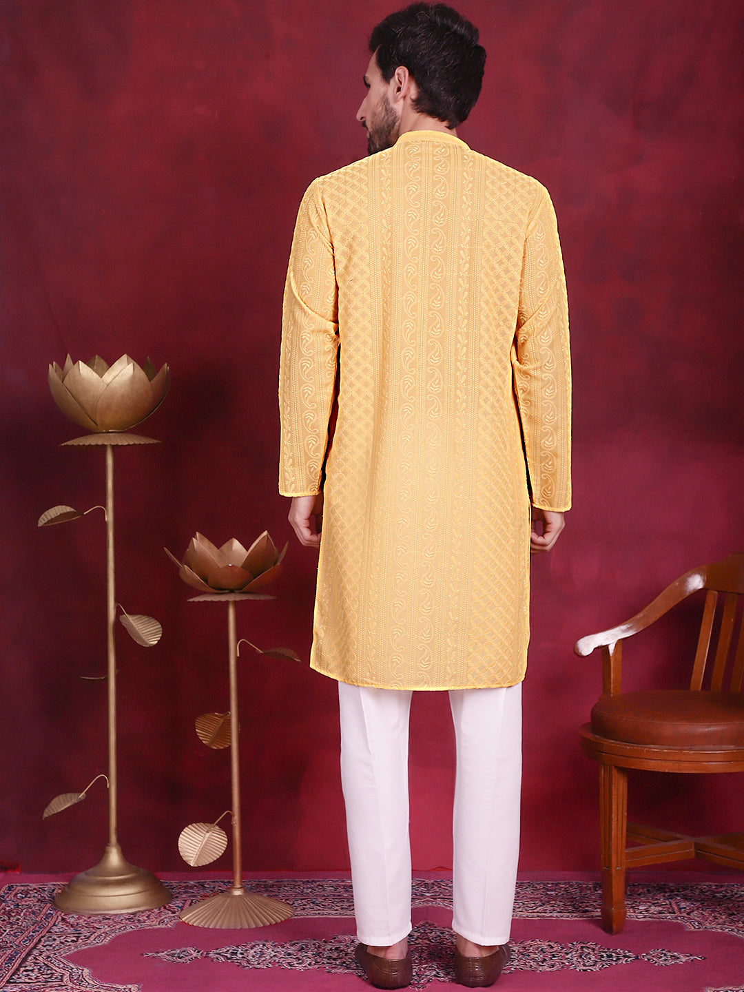 Men's Chikankari Embroidered Kurta Pyjama Set - Taantav