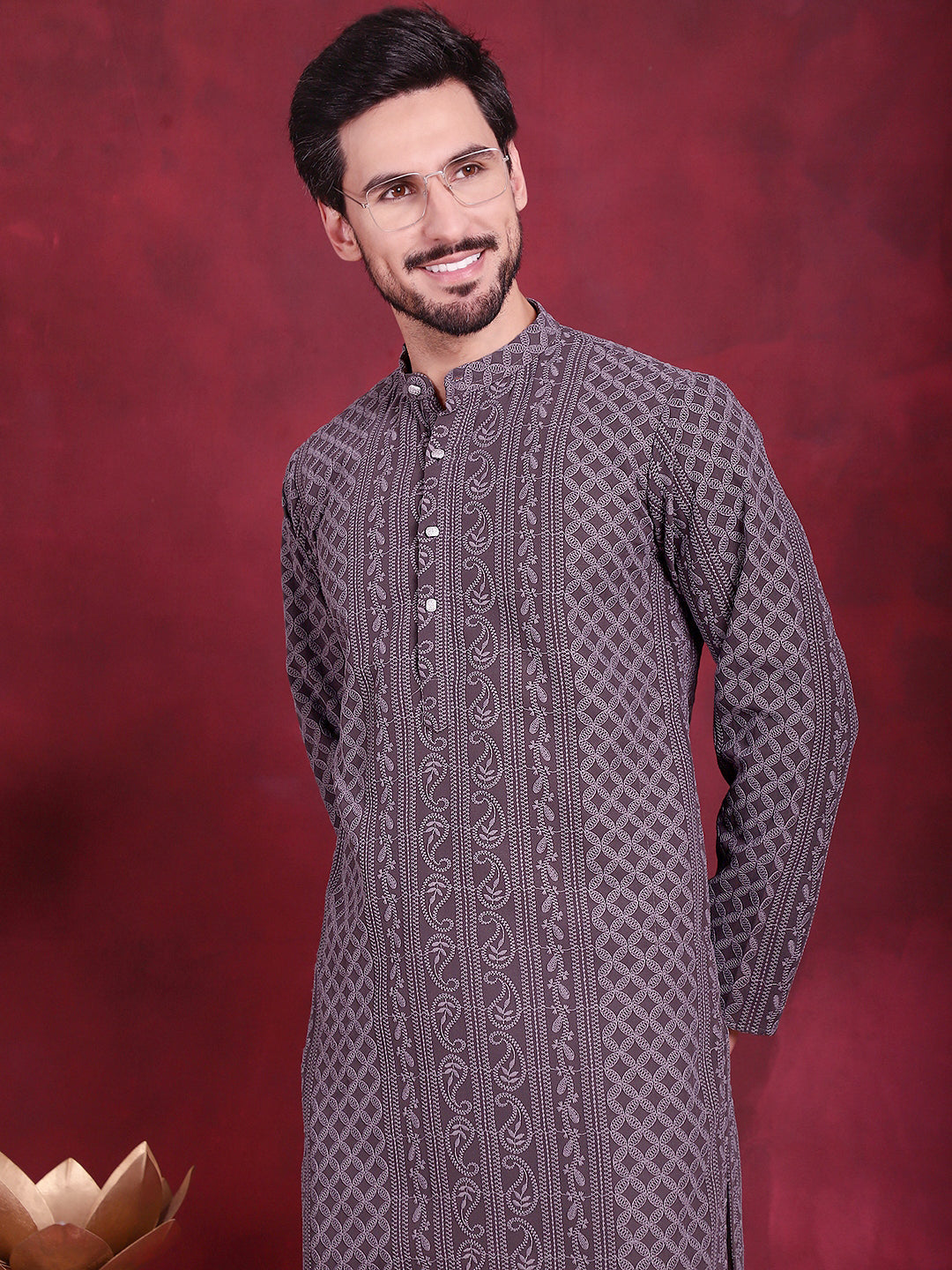 Men's Chikankari Embroidered Kurta Pyjama Set - Taantav