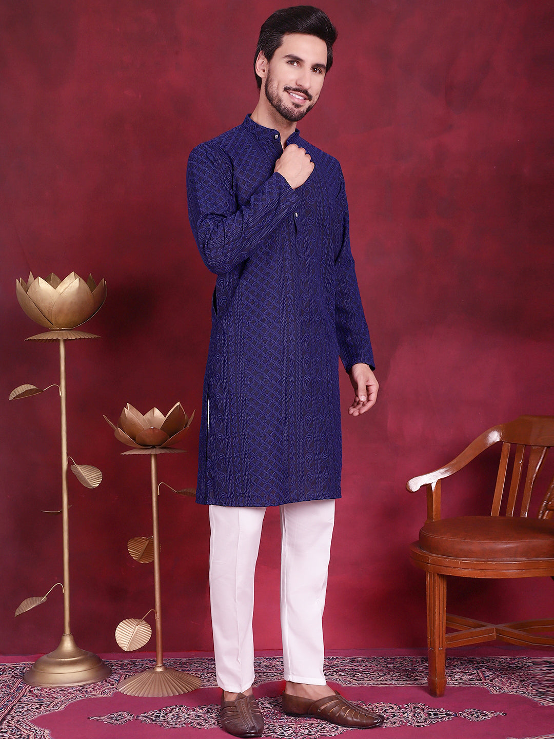 Men's Chikankari Embroidered Kurta Pyjama Set - Taantav