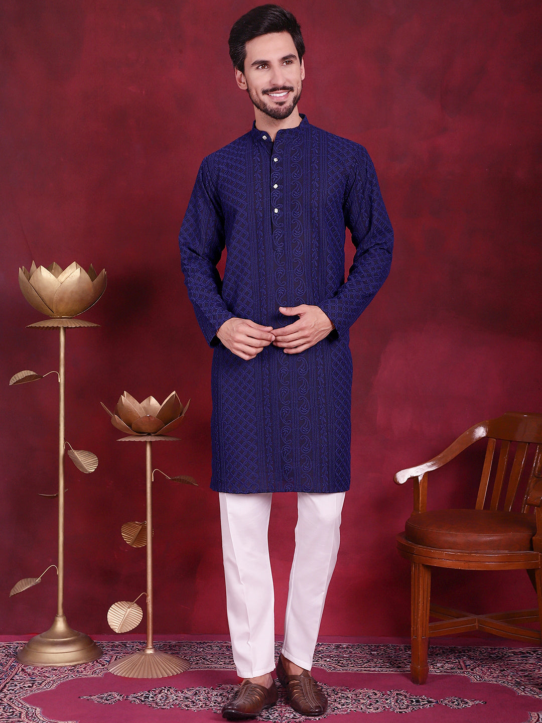 Men's Chikankari Embroidered Kurta Pyjama Set - Taantav