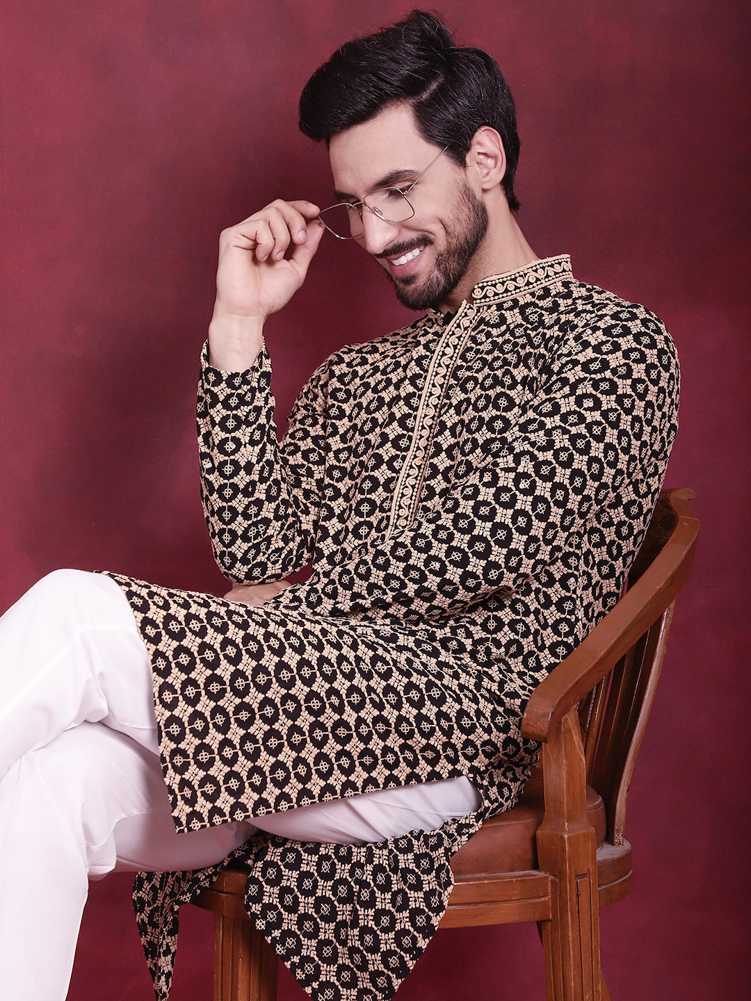 Men's Sequins Embroidered Kurta with Pyjama - Taantav