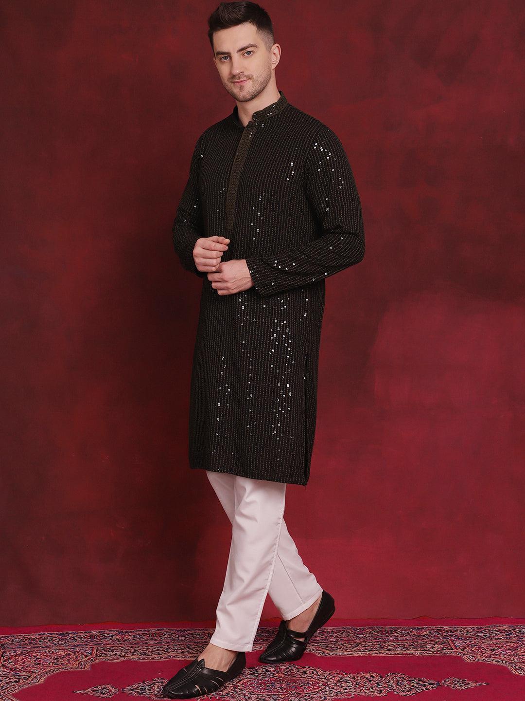 Men's Sequins Chikankari Embroidered Kurta with Pyjama - Taantav