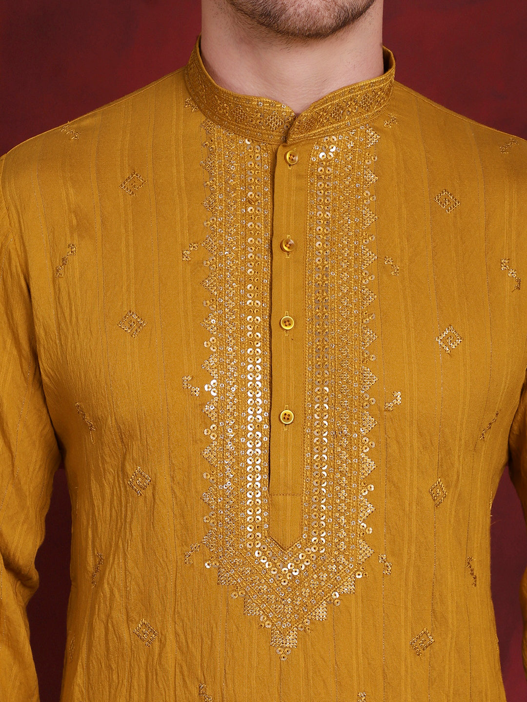 Men's Sequins Embroidered Kurta Pyjama Set - Taantav