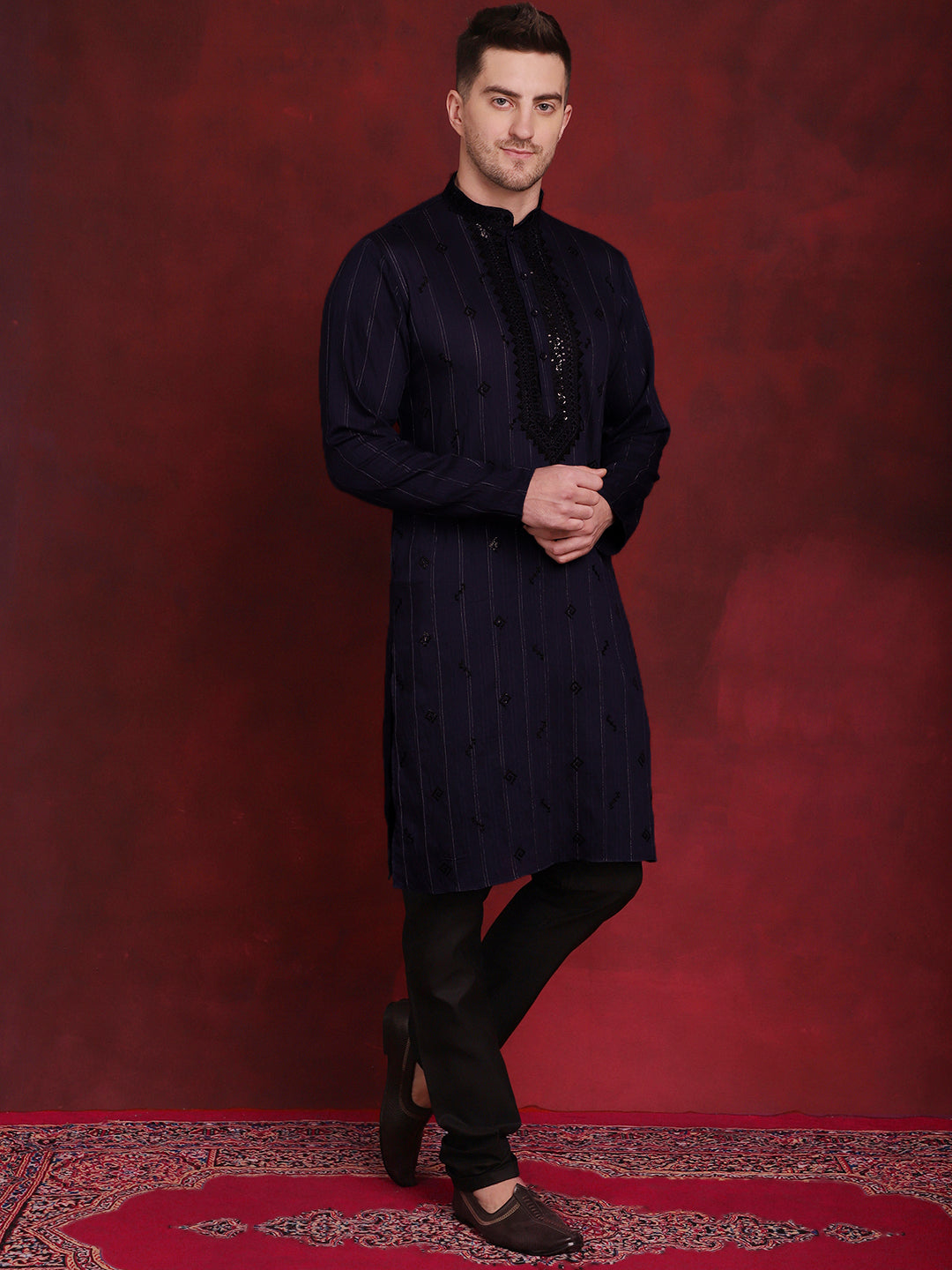 Men's Sequins Embroidered Kurta Pyjama Set - Taantav