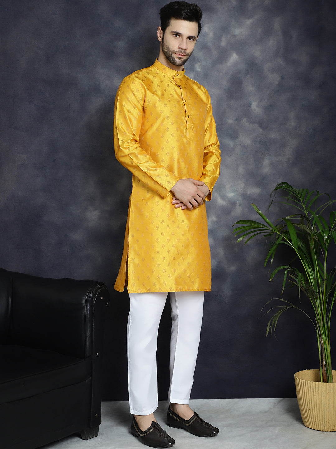 Men's Woven Design Silk Blend Kurta with Pyjama - Taantav