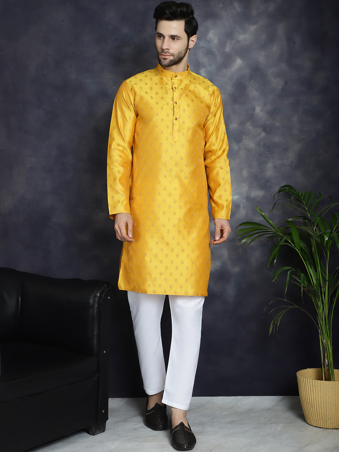 Men's Woven Design Silk Blend Kurta with Pyjama - Taantav