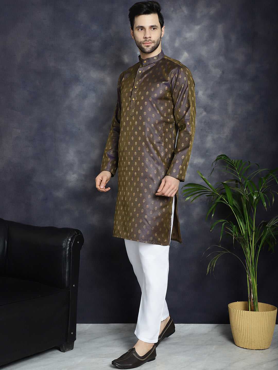 Men's Woven Design Silk Blend Kurta with Pyjama - Taantav