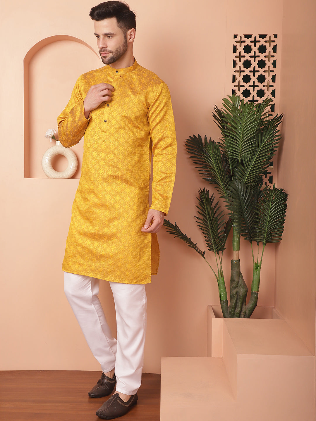 Men's Woven Design Silk Blend Kurta with Pyjama - Taantav