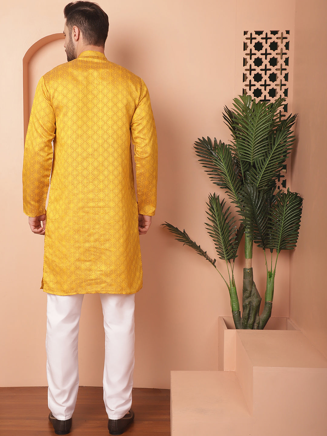 Men's Woven Design Silk Blend Kurta with Pyjama - Taantav