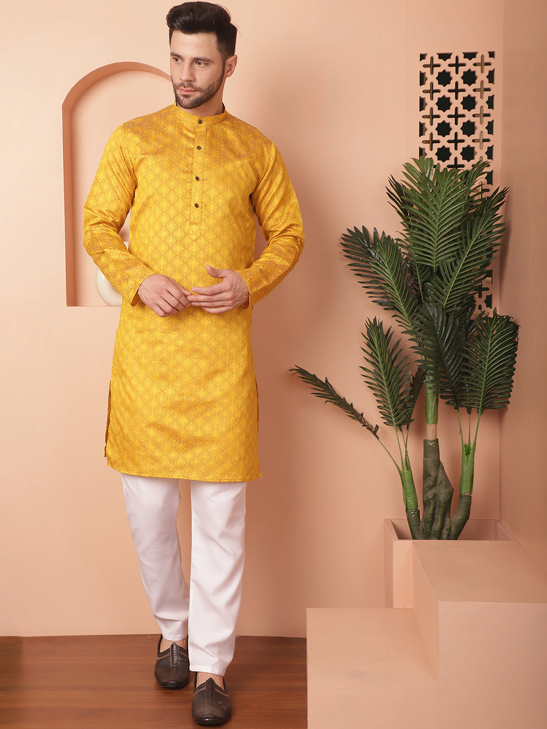 Men's Woven Design Silk Blend Kurta with Pyjama - Taantav