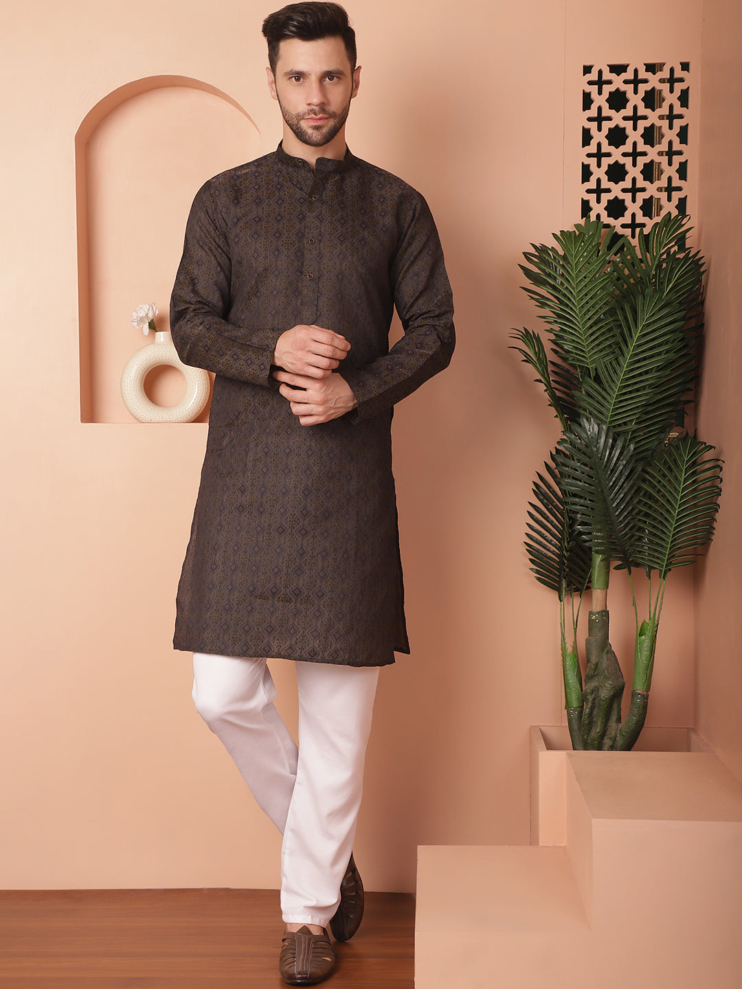 Men's Woven Design Silk Blend Kurta with Pyjama - Taantav