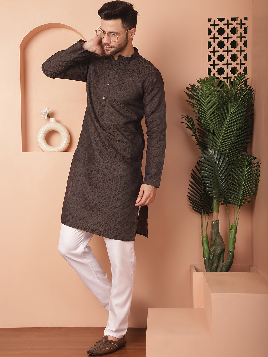 Men's Woven Design Silk Blend Kurta with Pyjama - Taantav