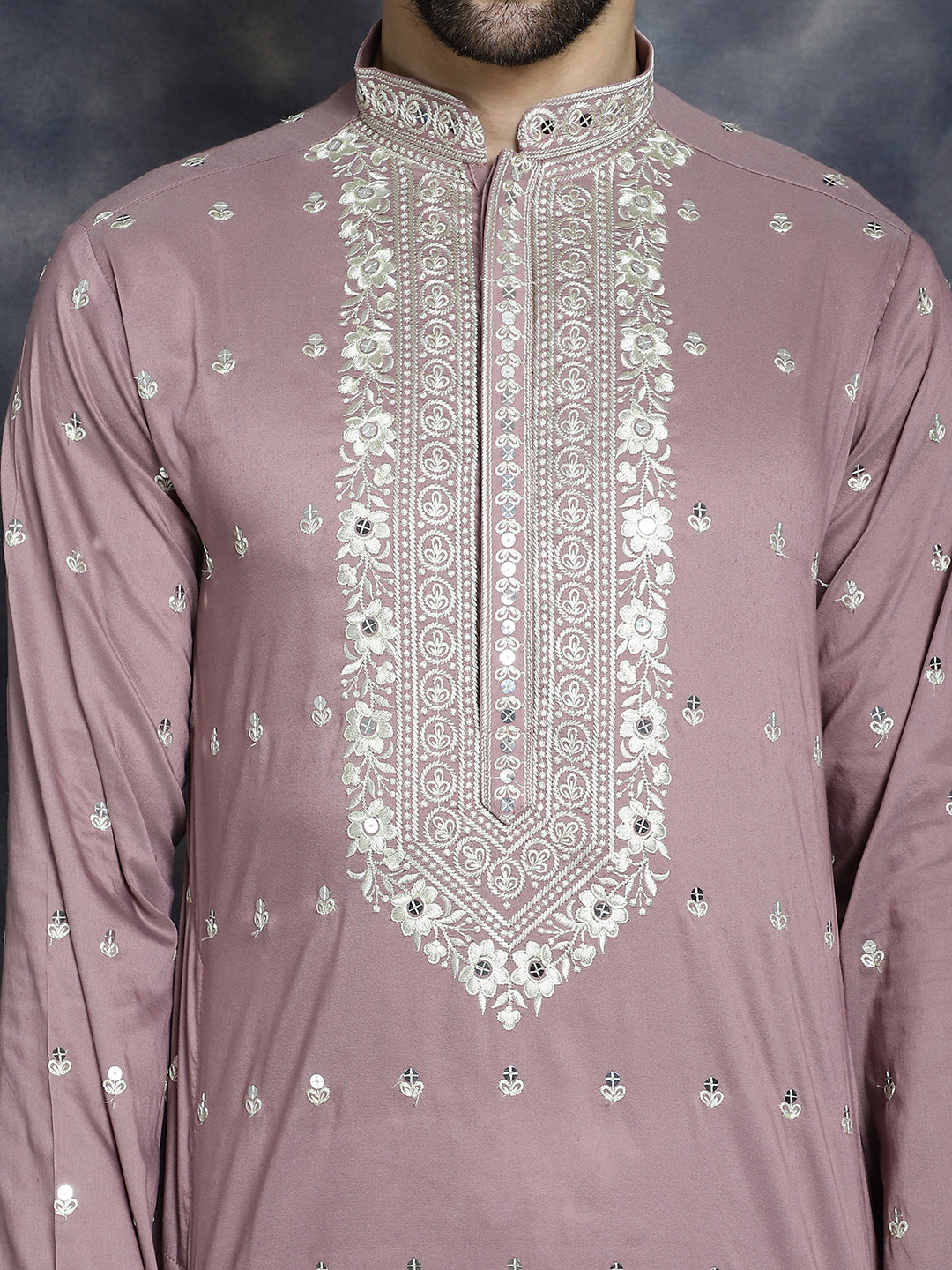 Men's Chikankari Embroidered Kurta Pyjama Set - Taantav