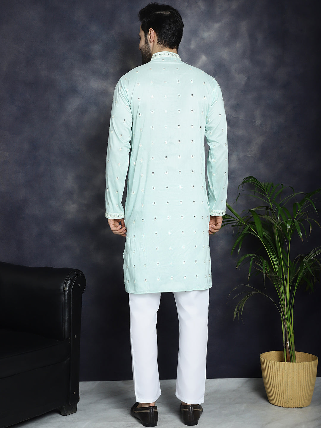 Men's Chikankari Embroidered Kurta Pyjama Set - Taantav