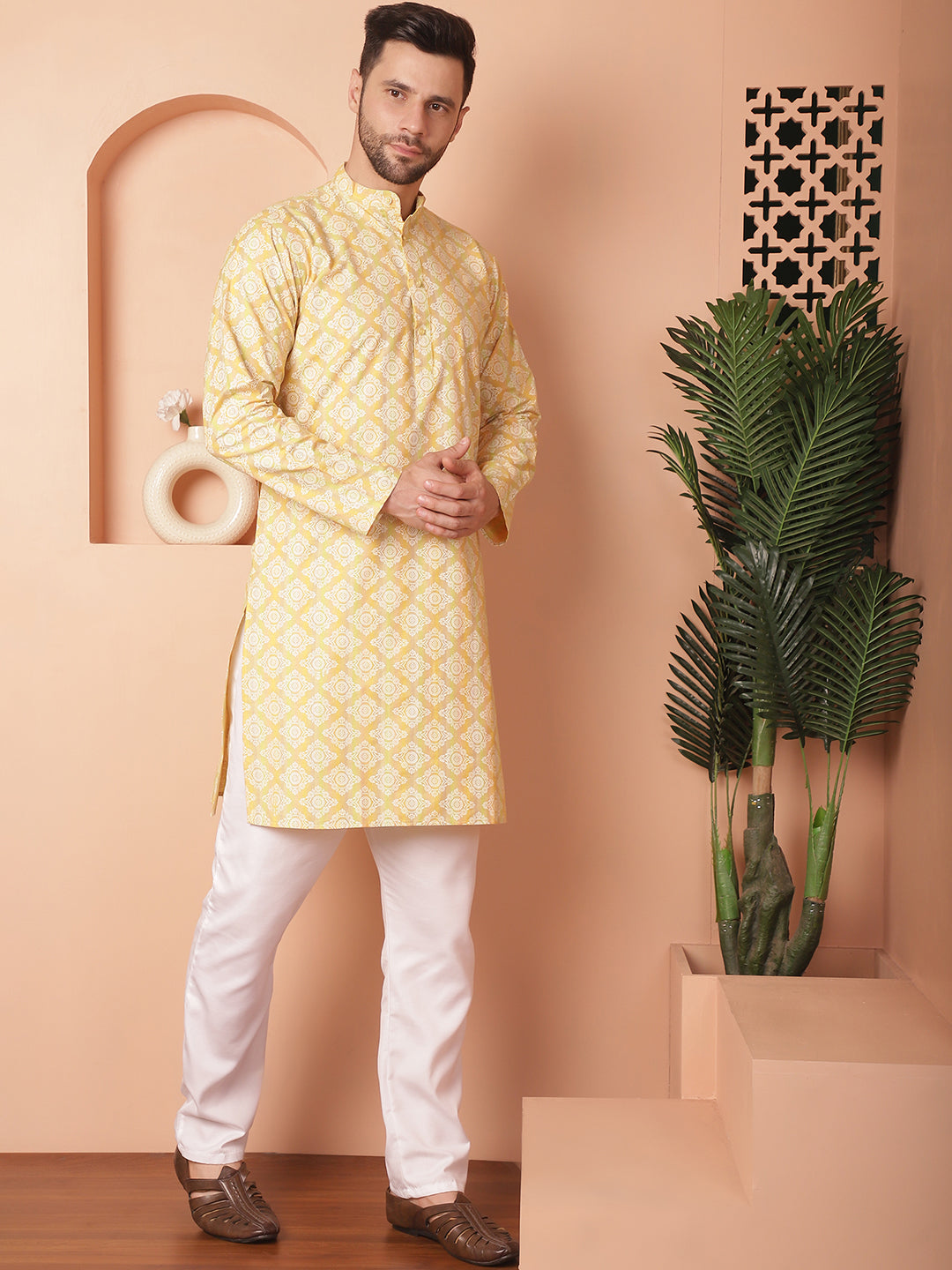 Men's Yellow and White Floral Printed Kurta with Churidar - Taantav