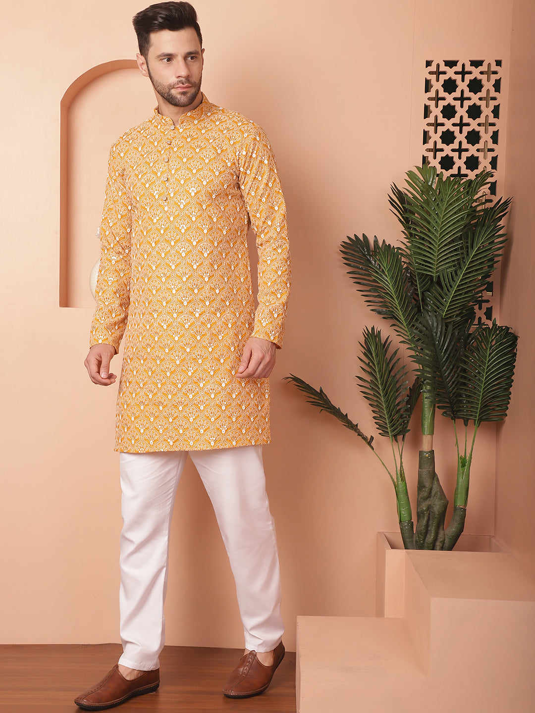 Men's Chikankari Pure Cotton Kurta with Pyjama - Taantav