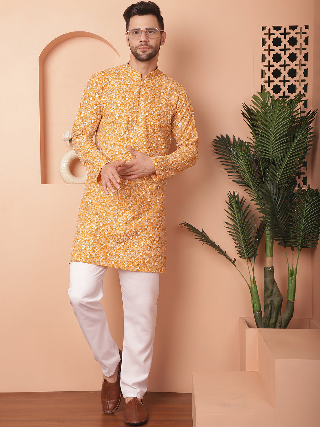 Men's Chikankari Pure Cotton Kurta with Pyjama - Taantav