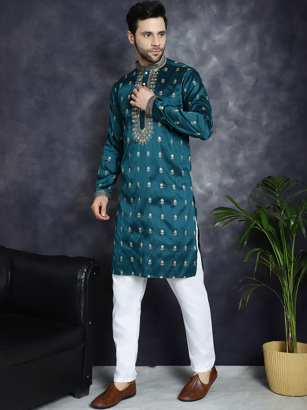 Men's Peacock Blue Chikankari Embroidered Kurta With Pyjama - Taantav