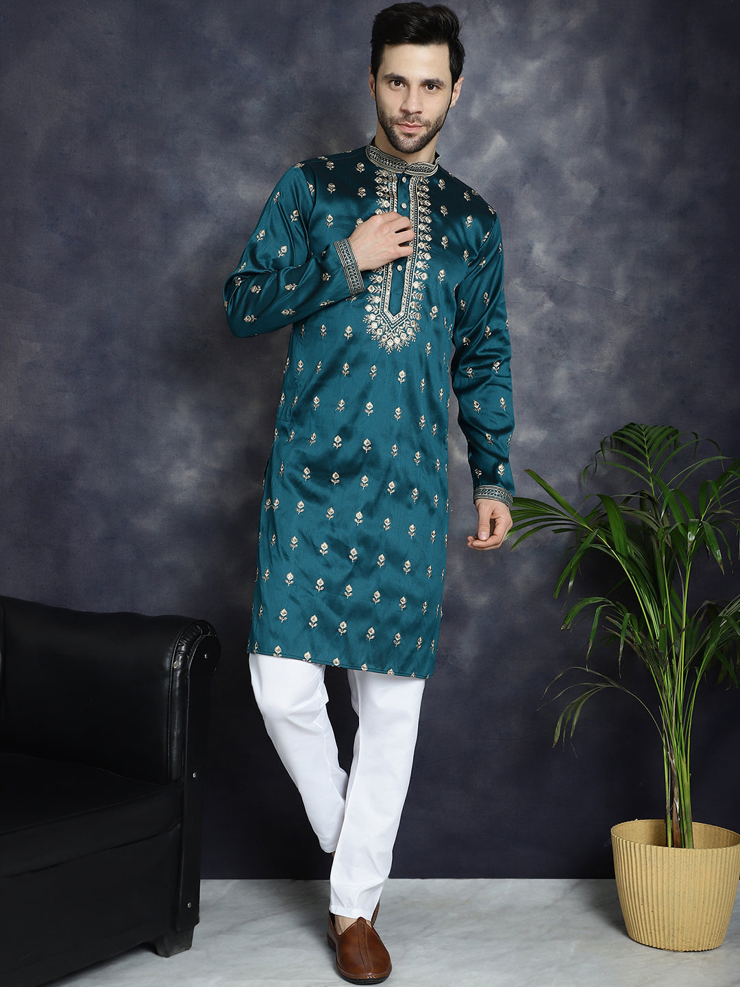 Men's Peacock Blue Chikankari Embroidered Kurta With Pyjama - Taantav