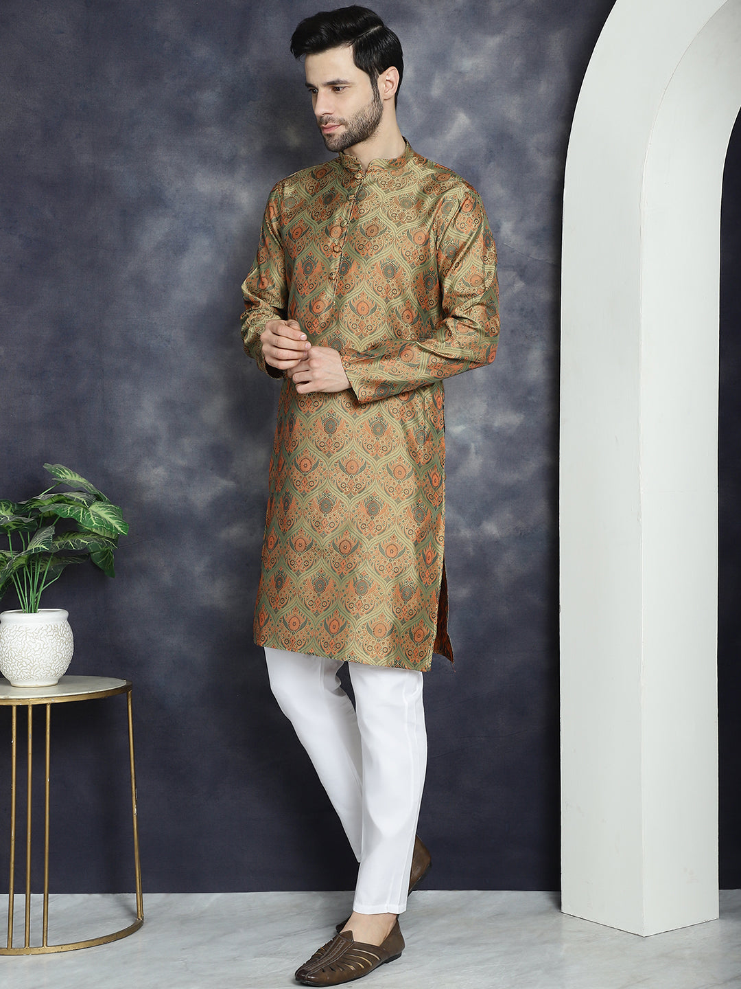 Men's Golden Silk Blend Straight Kurta Pyjama Set - Taantav