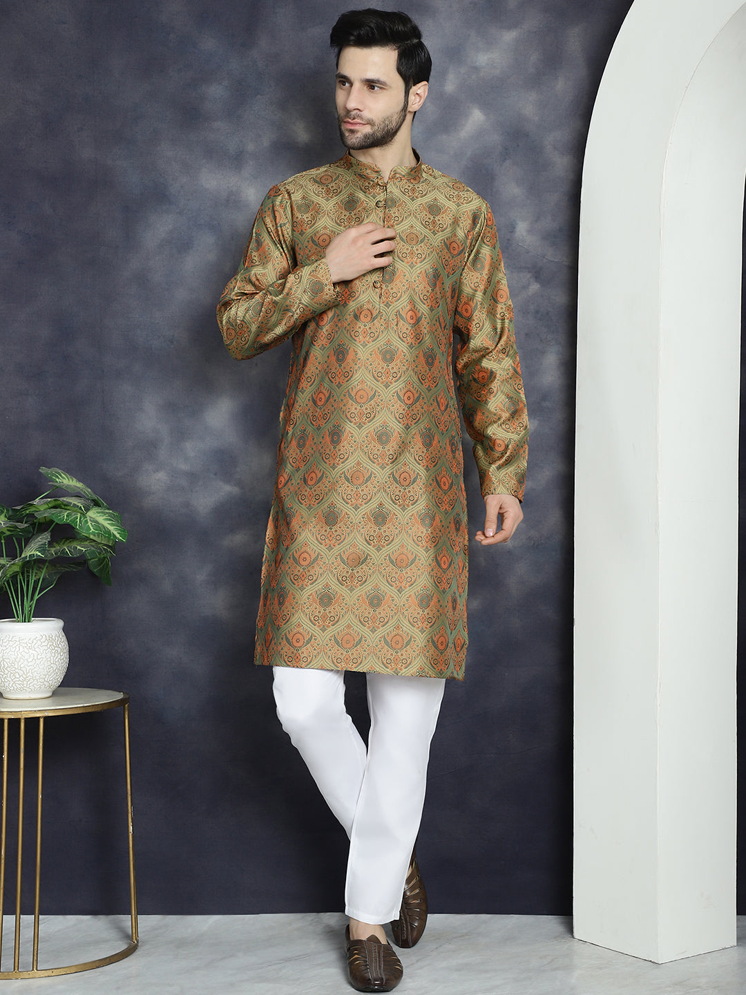 Men's Golden Silk Blend Straight Kurta Pyjama Set - Taantav