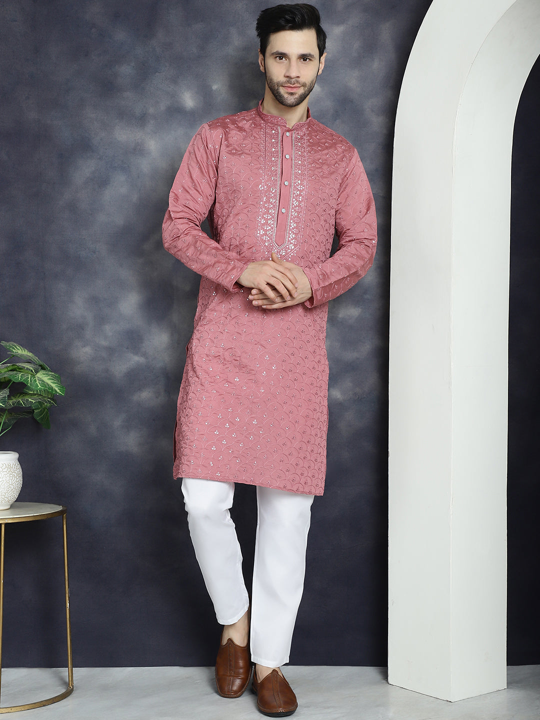 Men's Sequins Embroidered Kurta With Pyjama - Taantav